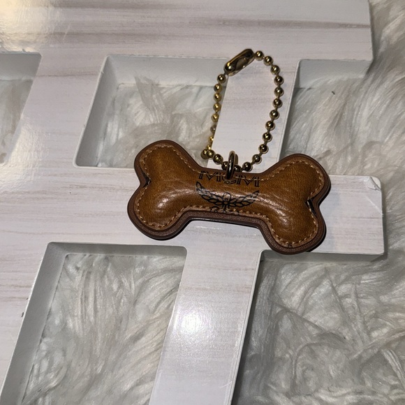 Mcm Dog Charm EUC - Picture 4 of 7